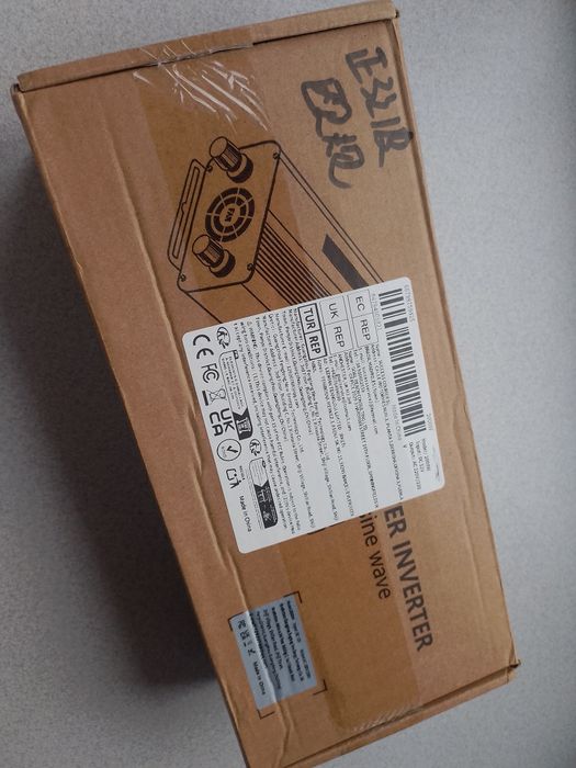 Автомобільний інвертор 12В-220В 2000Вт з USB та Type-C