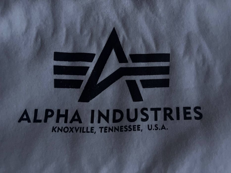 Білосніжний світ шот Alpha Industries