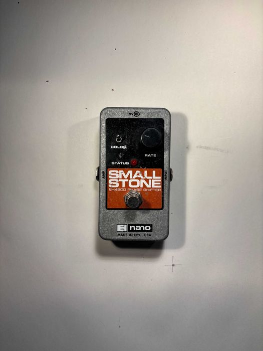 Electro-Harmonix Nano Small Stone EH4800 Phase Shifter V1 2006 - 2020 - Silver