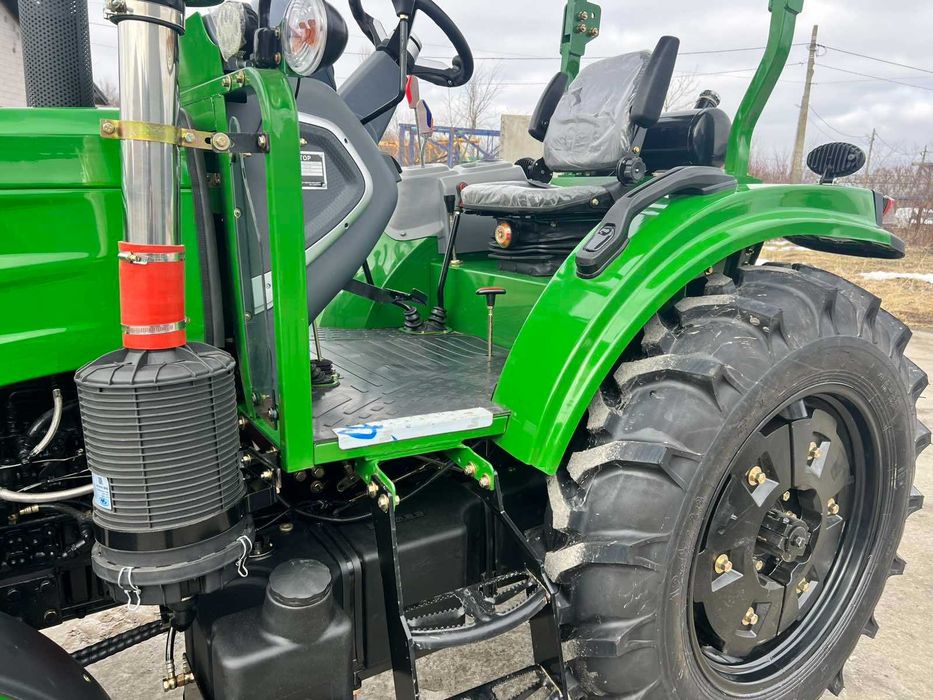 Мінітрактор EUROFENG 554 DXL 8+8 Єврофенг з Дашком Примусова гідравлік