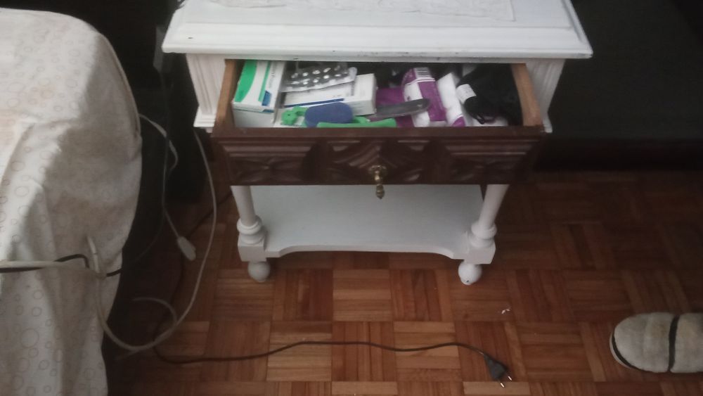 Duas Mesas cabeceira