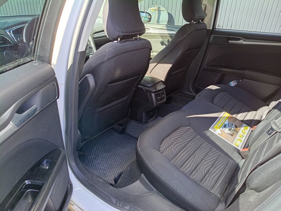 Ford Fusion 2016 VIN 3FA6P0H79GR380821 фото оголошення 8 з 10