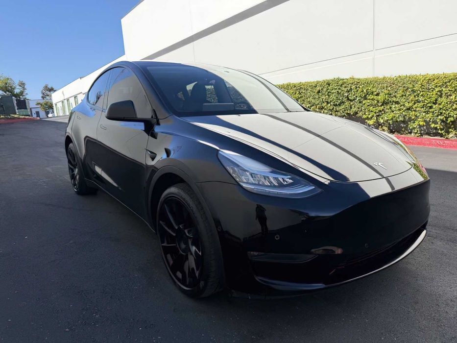 Tesla Model Y Performance      2022