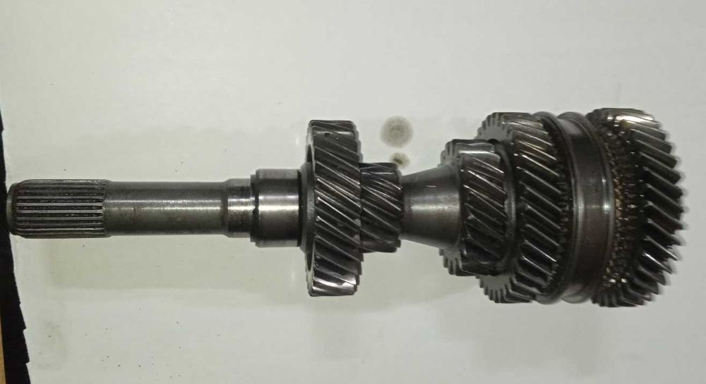 Вал КПП первичный ведущий КПП VW Audi Skoda Seat