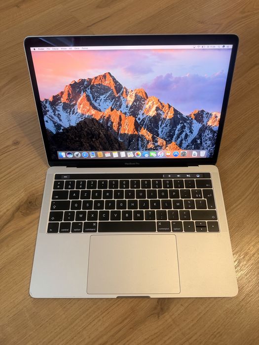 laptop MacBook Pro A1706 i5 8GB 256SSD Intel Iris Touchbar Sprawny