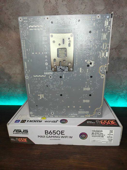 Материнська плата Asus B650E Max Gaming Wifi W (AM5) 7000-9000 AMD