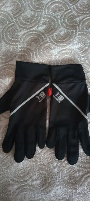 Спортивные перчатки