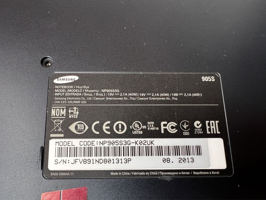 Ноутбук 13,3ʼʼ Samsung NP905S3G Intel quad-core 1,0Ghz/4GB DDR3/120SSD