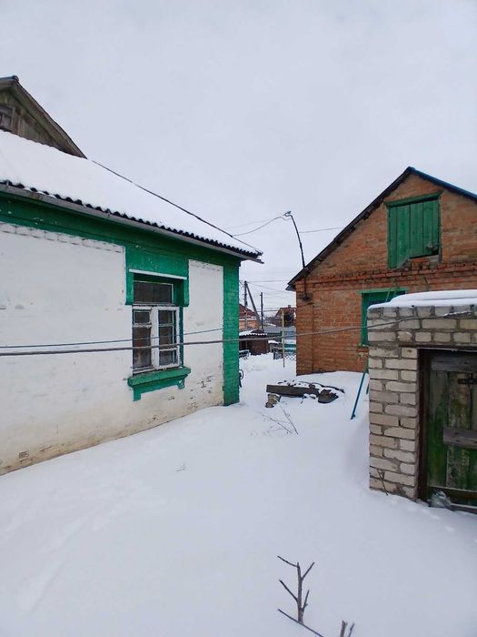 У продажу будинок із ЗЕМЕЛЬНОЮ ДІЛЯНКОЮ ПІД ЗАБУДОВУ площею 14.7 с.
