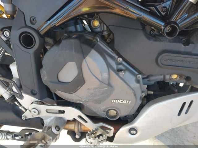 Ducati Desert X 2025