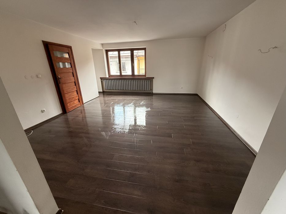 Mieszkanie ok. 75 m2 Nowy Targ cenrtum