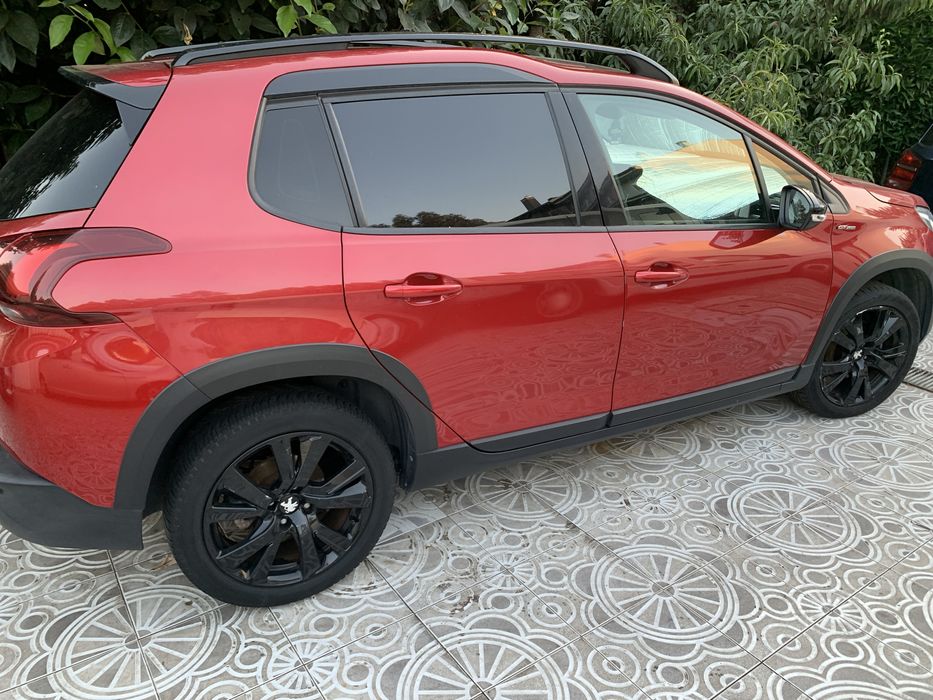 Peugeot 2008 GT Line 1200 cc 130 CV