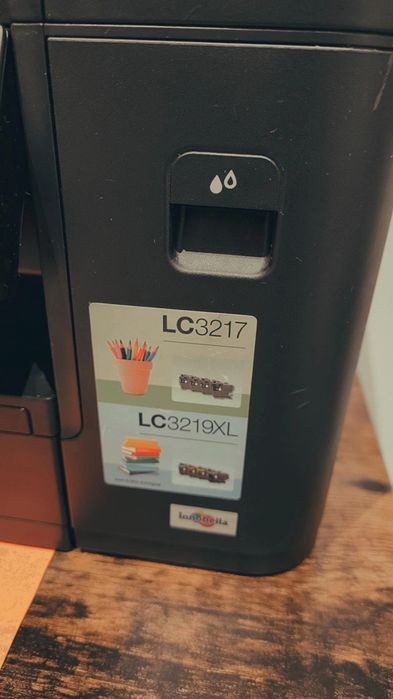 Vendo impressora Brother com dois tinteiros