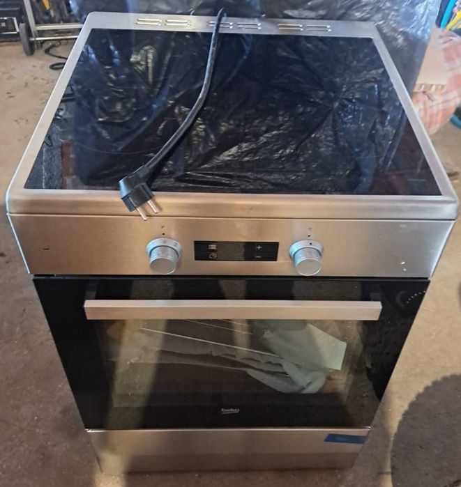 Placa e forno novo com garantia