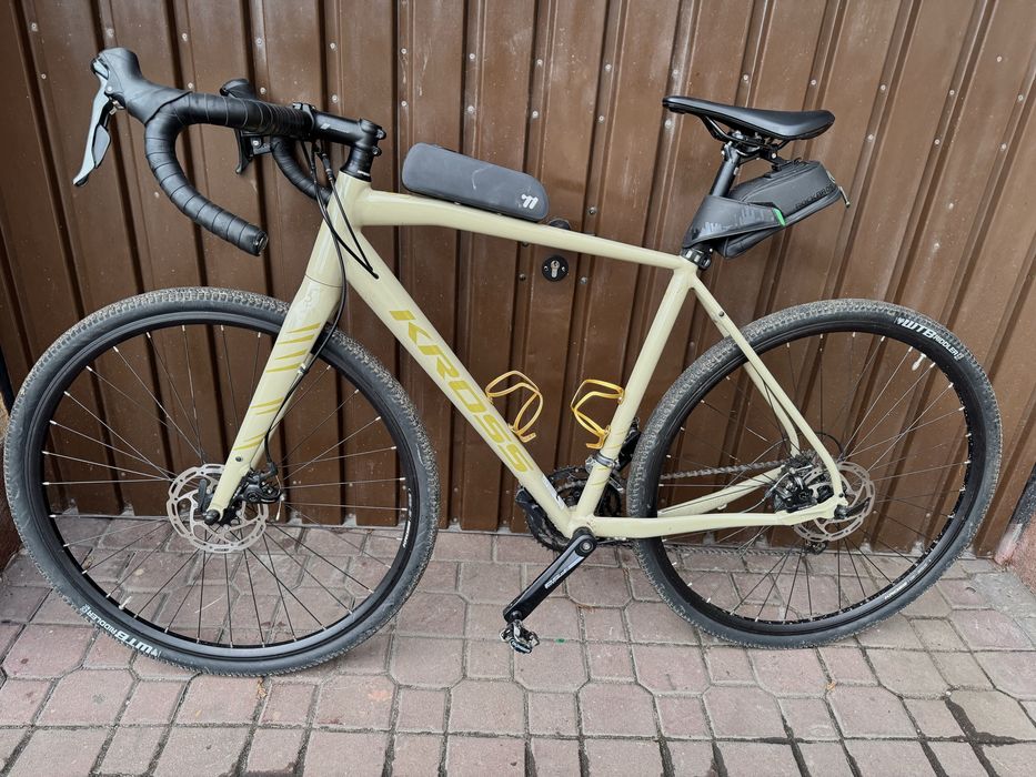 Esker 1.0 2025, Rozmiar L, 2000km