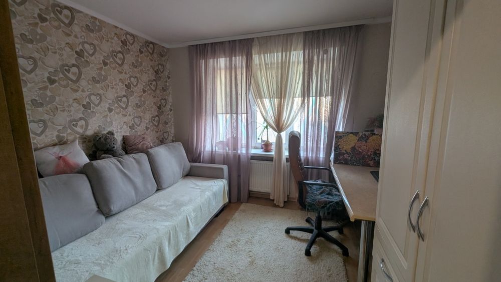 Продажа четирехкомнатной квартири, район Лески.