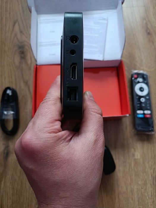 Смарт приставка Android TV MMQ 4/64GB