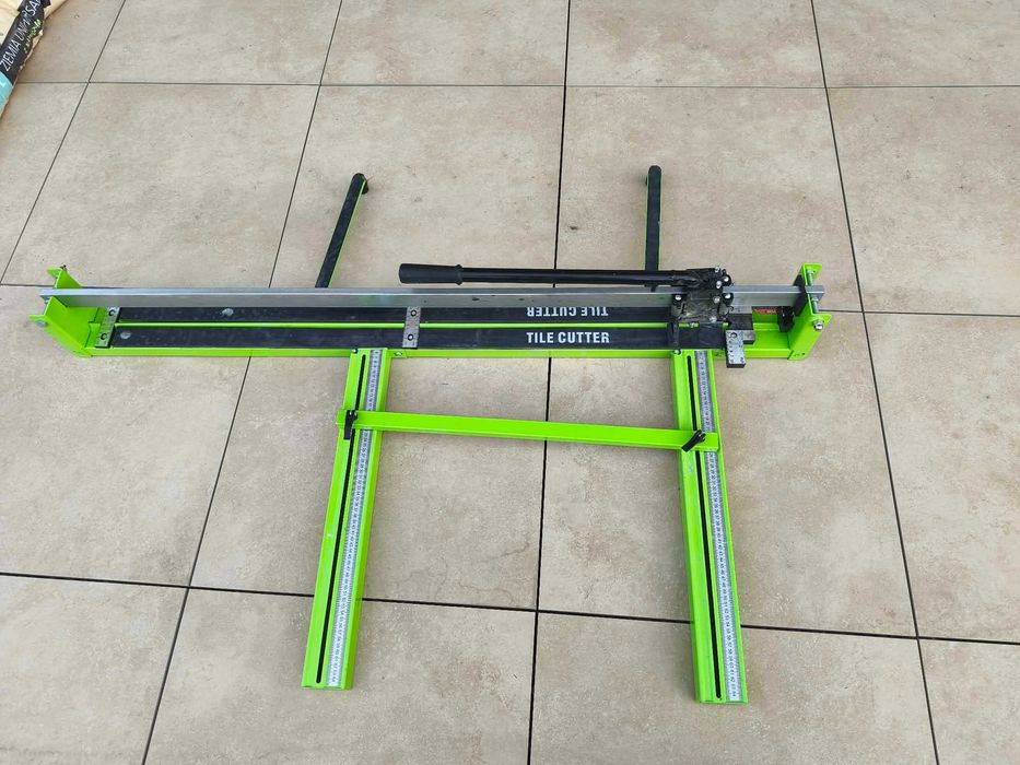 Maszynka do cięcia płytek 1200 mm z laserem