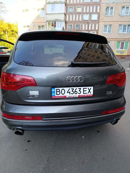 Audi Q7 Quattro 2013 рік