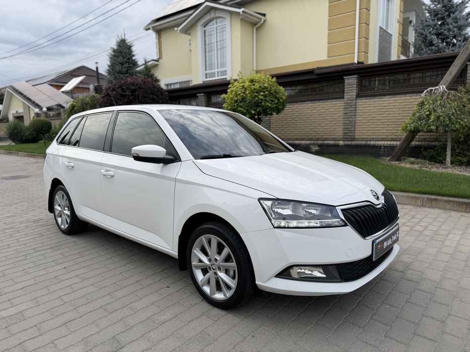 Skoda Fabia 2019 року