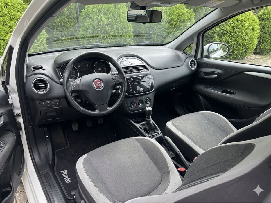 Fiat Punto Evo  Rezerwacja ! Rok Gwarancja GetHelp w cenie !