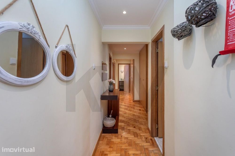 T3 Pronto a Habitar com “Open Space”, Luz Natural e Elevador