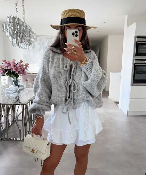 Sweter z wiazaniem-lana moher