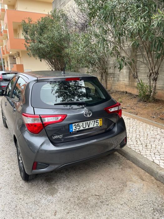 Toyota Yaris 1.0 VVT-i – Apenas 61.000 km!