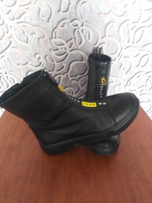 Демісезонні ботінки на дівчинку