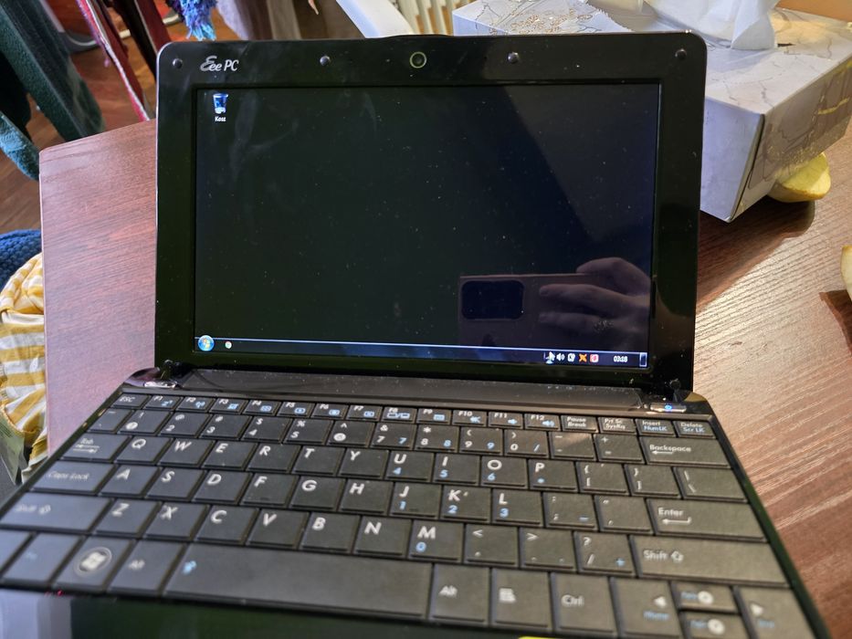 Eee pc mini laptop
