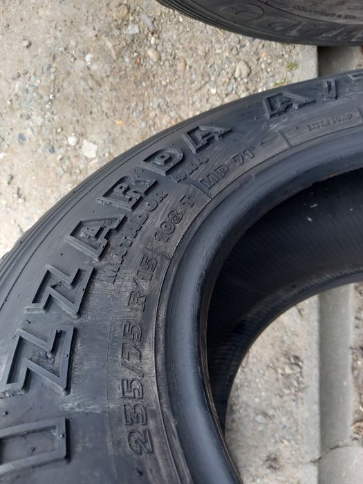 2x Opony Używane Całoroczne 235/75R15 Matador