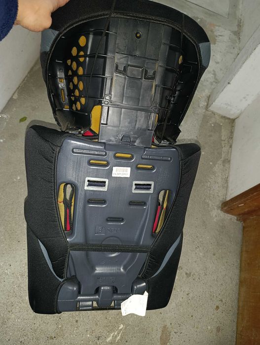 Cadeira auto em bom estado