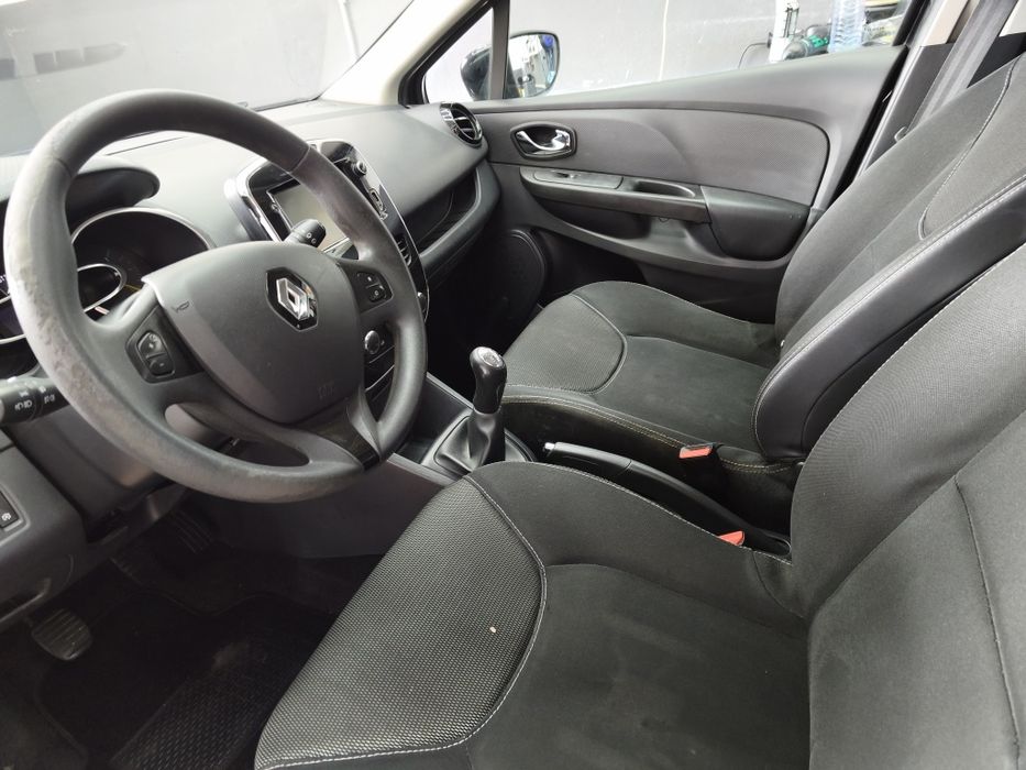 Renault Clio 1.5 dCi 90cv (2014) – Garantia 18 Meses / GPS / Excelente Estado