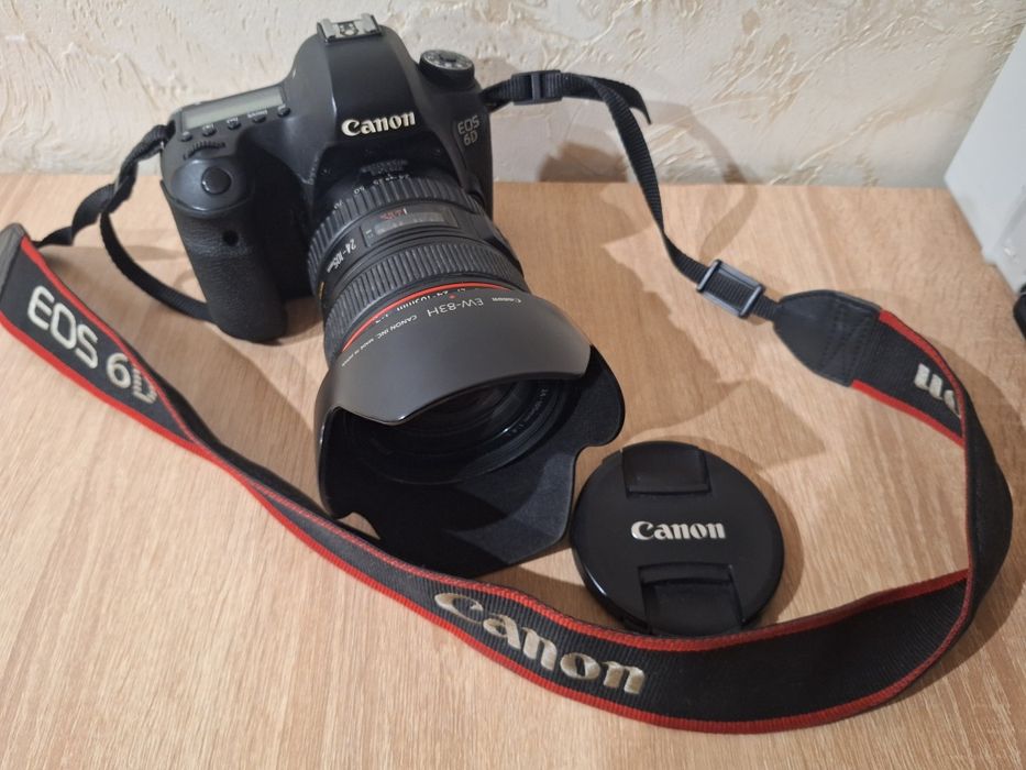 Фотоапарат Canon EOS 6D