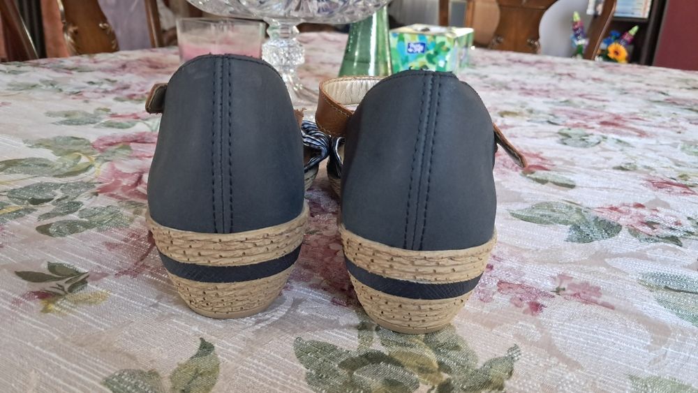 Nowe sandały Rieker skóra 38