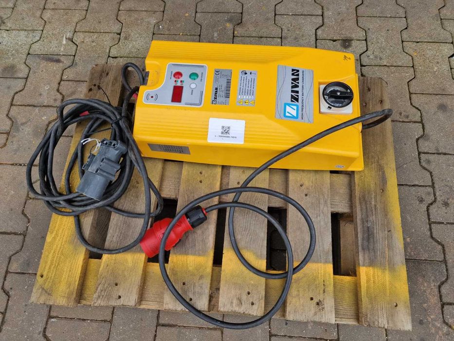 Prostownik 48V 120A ZIVAN 400V Do wózka Baterii Trakcyjnych Ładowarka