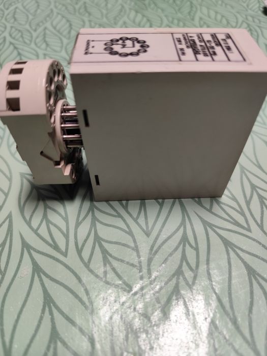 Reles nível e alternancia