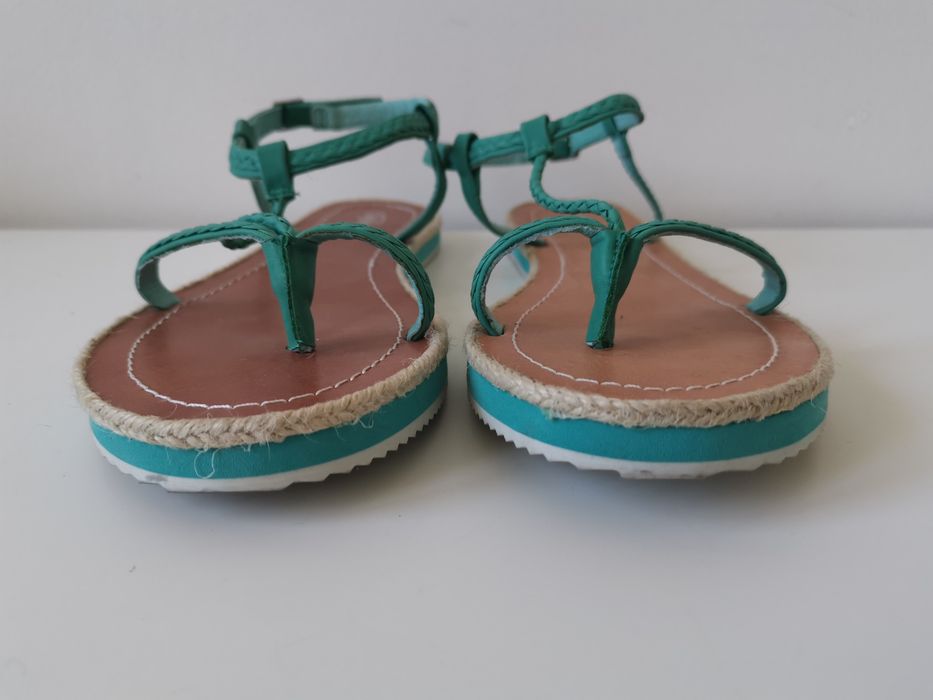 Skórzane płaskie sandały Buffalo rozmiar 41 espadryle