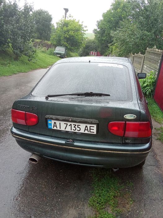 Форд ескорт16v 1.6 інжектор chia