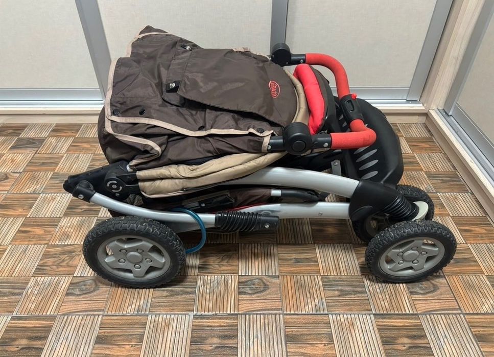 Коляска дитяча, Graco Quattro Tour Deluxe 2 в 1