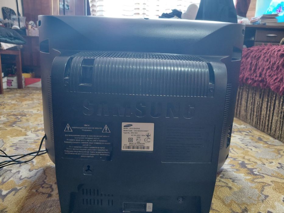 Телевізор SAMSUNG . +Т2  Самовивіз.