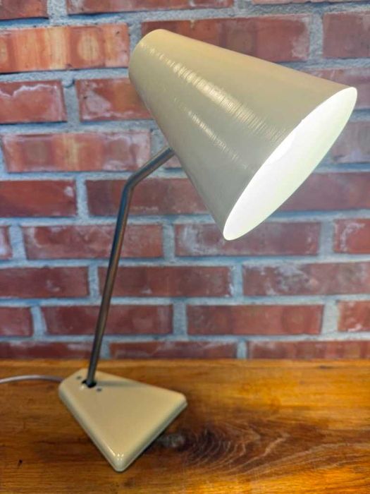Lampa stołowa, przemysłowa, industrialna, antyk