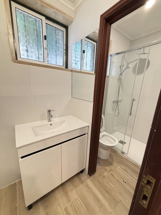 Apartamento T1 remodelado, no centro de Caneças - pronto a estrear