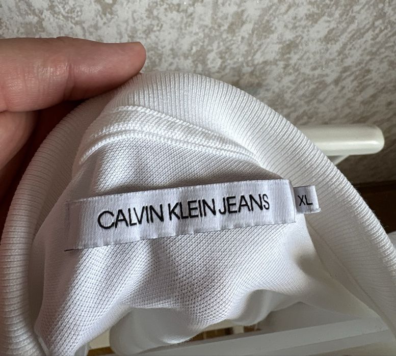 Calvin Klein,поло