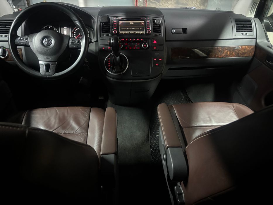 VW MULTIVAN highline