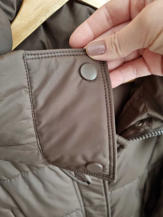 Трендова куртка кольору кави