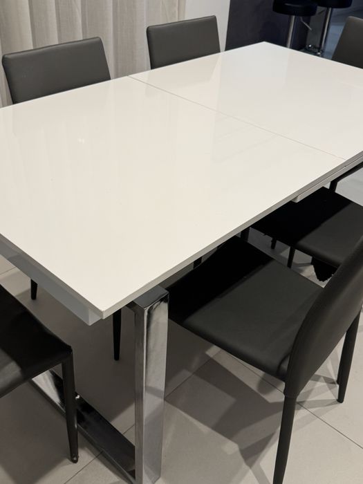 Mesa de refeiçao branco lacado