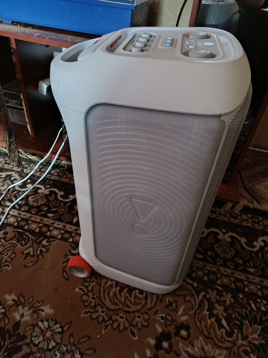 Продам колонка JBL 320 в идеальном состоянии