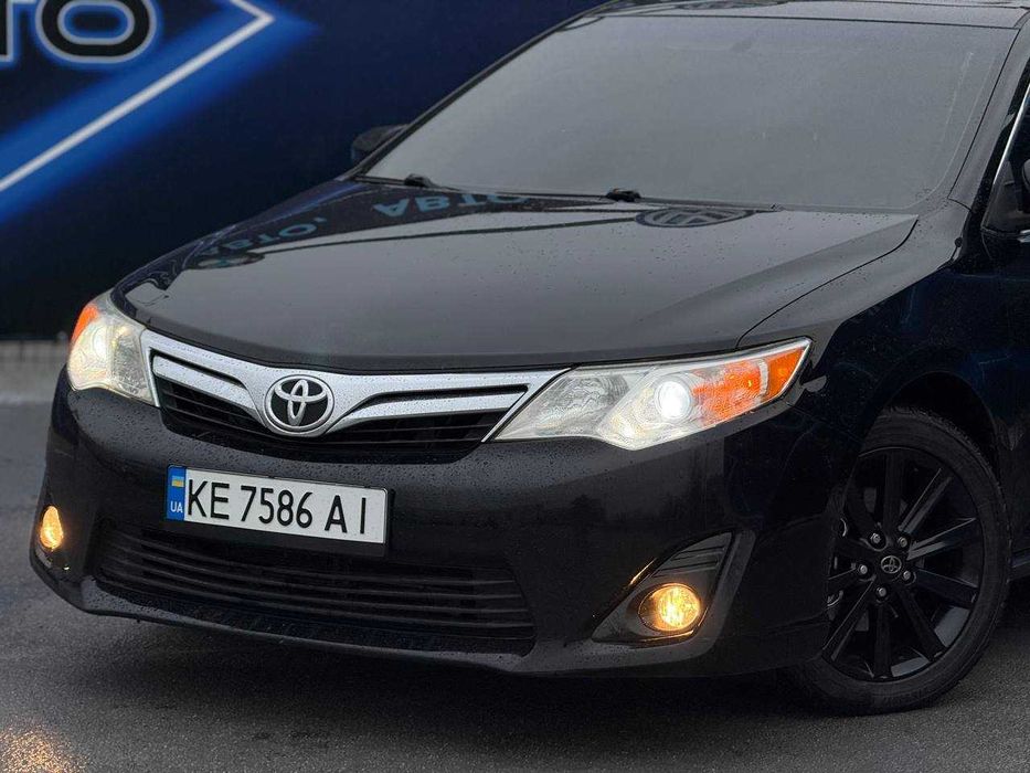 Toyota Camry 2012, 3.5 бензин, автомат