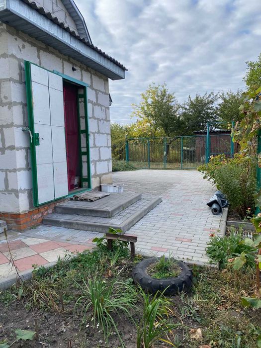 Продаю дачу в районі Світанку.